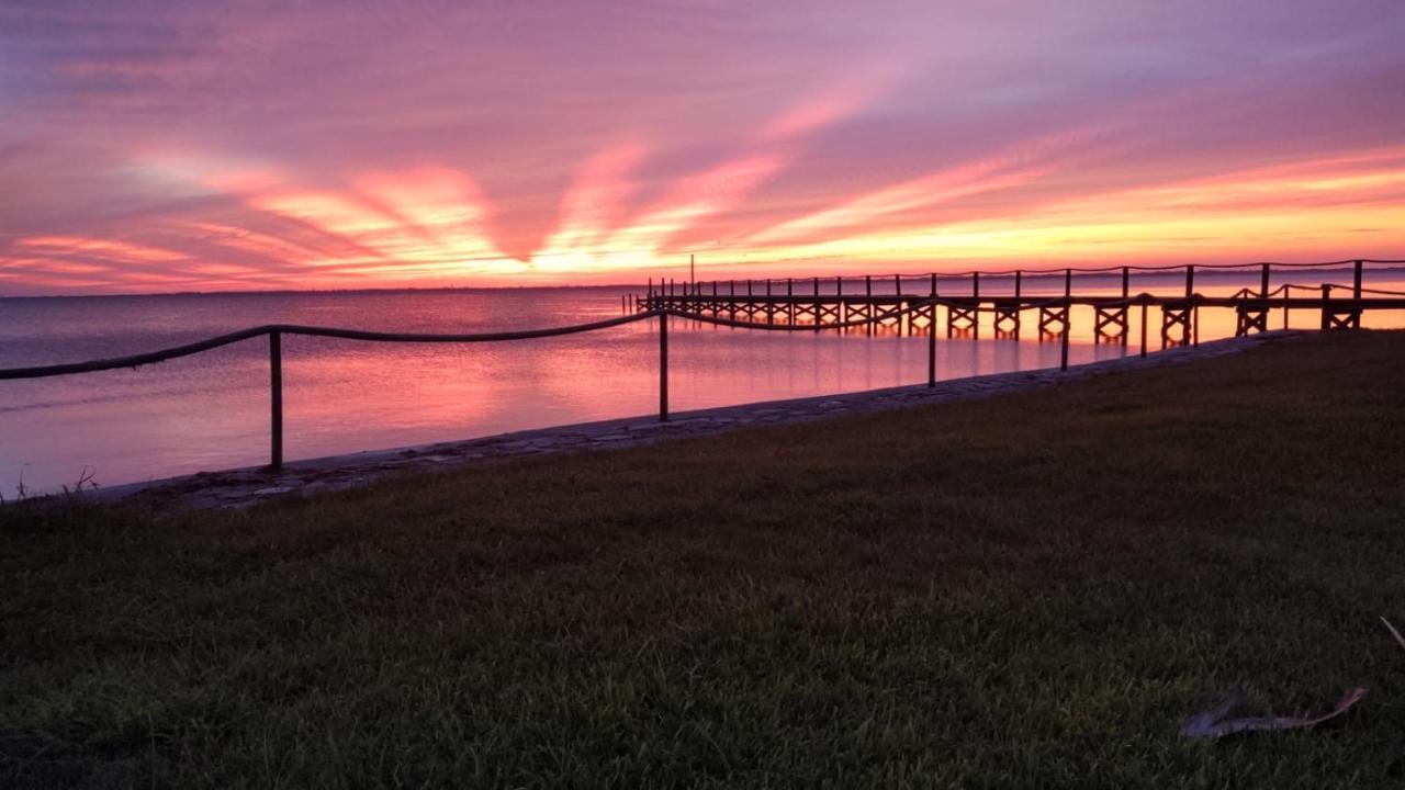 Nasa Waterfront Dolphin Suite Titusville Eksteriør bilde