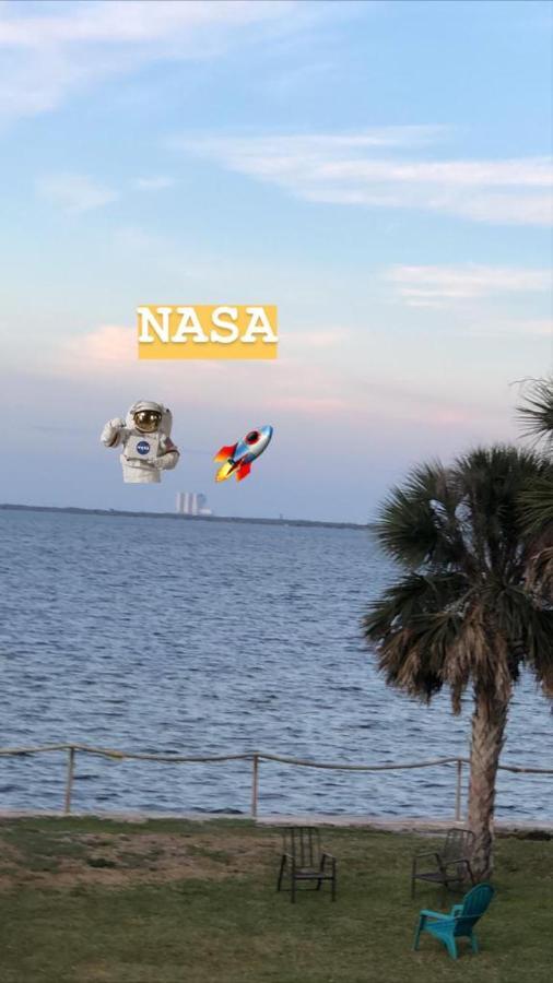 Nasa Waterfront Dolphin Suite Titusville Eksteriør bilde